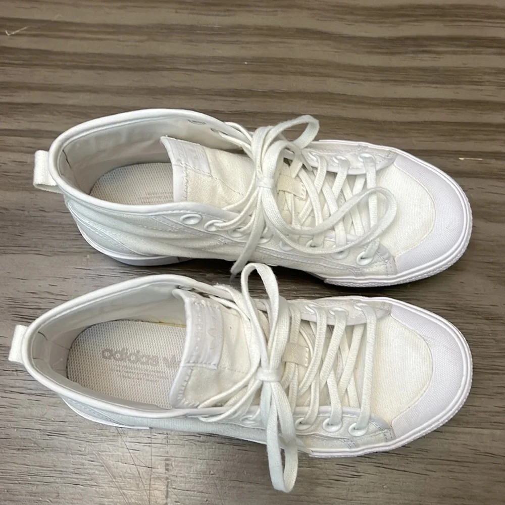 ADIDAS NEZZA TREK PLATFORM SHOES WOMENS WHITE SIZE 6.5